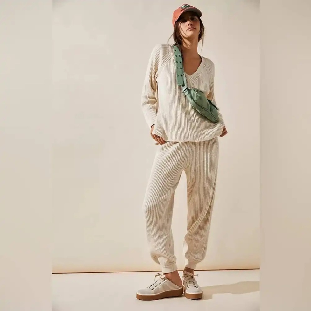 Free People wade sling NWT